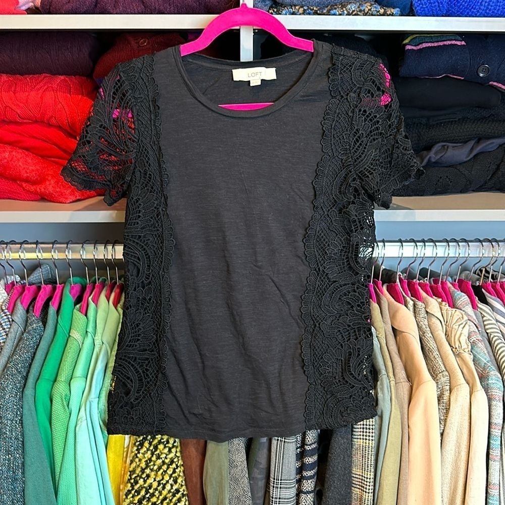 Loft black embroidered short sleeve scoop neck top size XS
